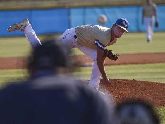 032117 SEB BASEBALL 01 WEB
