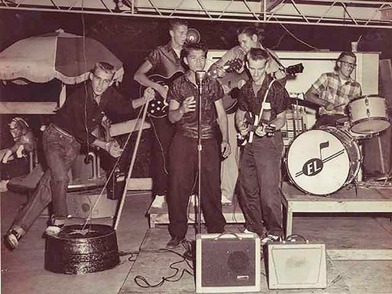 W Gary Barnes.jpg